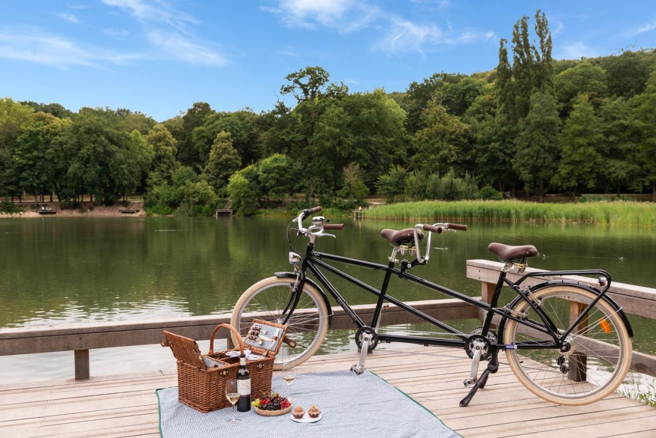 Hotel Les Etangs De Corot Ville-dʼAvray Esterno foto